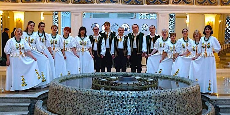 Jubileuszowe śpiewanie na szczytach