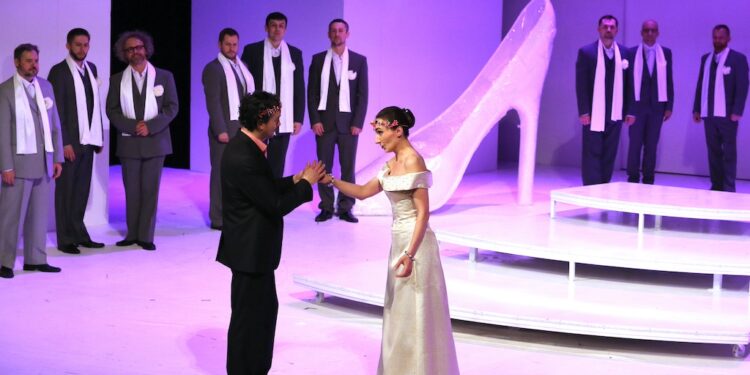 Dobrze znane postacie wokół nas – „Kopciuszek”