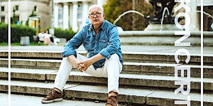 Autor i kompozytor swoich piosenek – Piotr Bukartyk