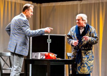 Z dystansem o życiu – „Słoneczni chłopcy”