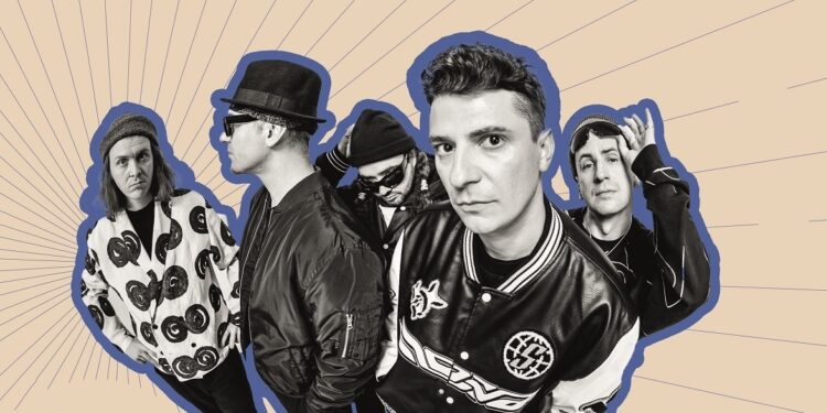 Z gramofonem na scenie