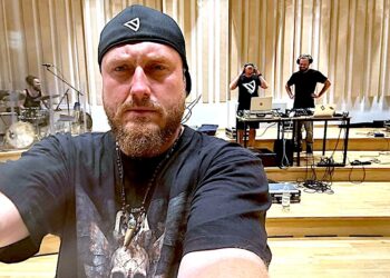 „Zabójca Królowej” w Filharmonii Sudeckiej – czyli „Nullizmatyka” symfonicznie