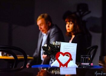 O samotności mimo pozorów