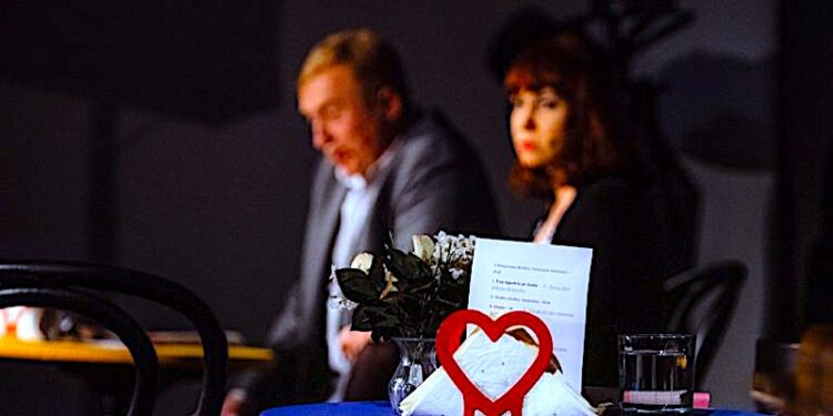 O samotności mimo pozorów